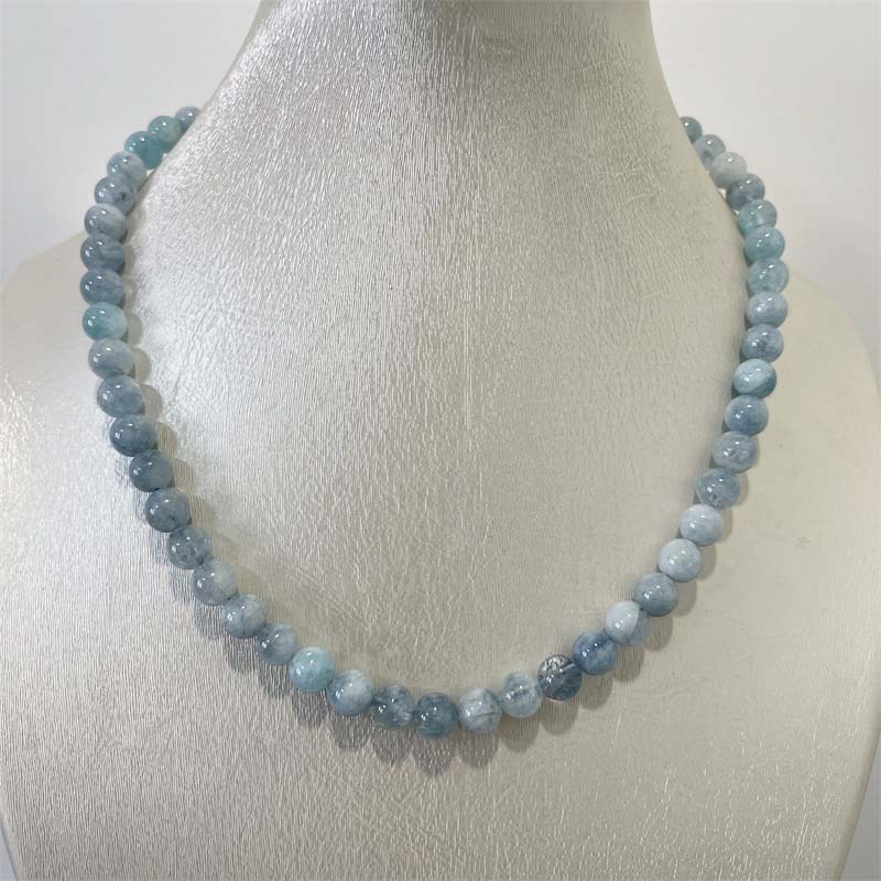Collier en Jade aigue-marine d - Yoga Health & Fitness Center avis et prix
