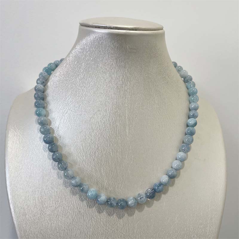 Collier en Jade aigue-marine d - Yoga Health & Fitness Center avis et prix